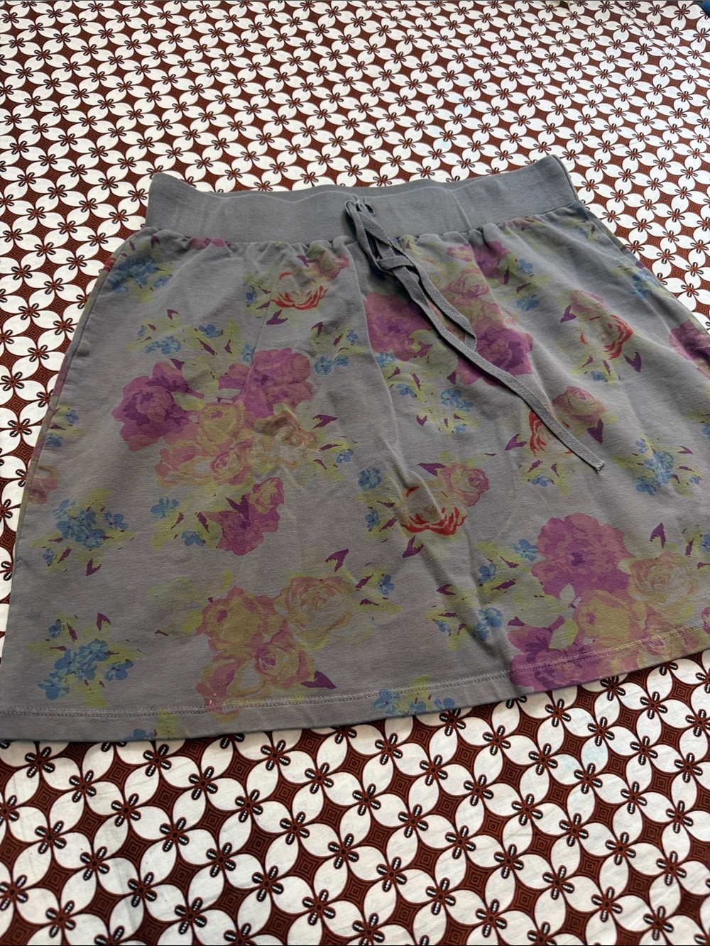 Grey floral mini skirt